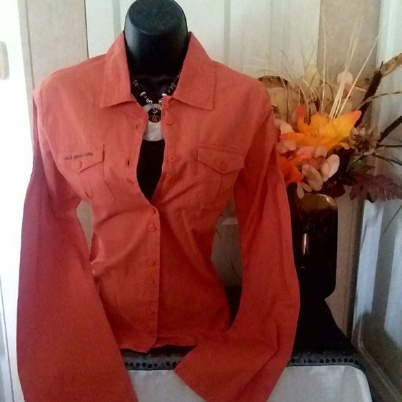 Pretty Orange Button Down. - Picture 4 of 4
